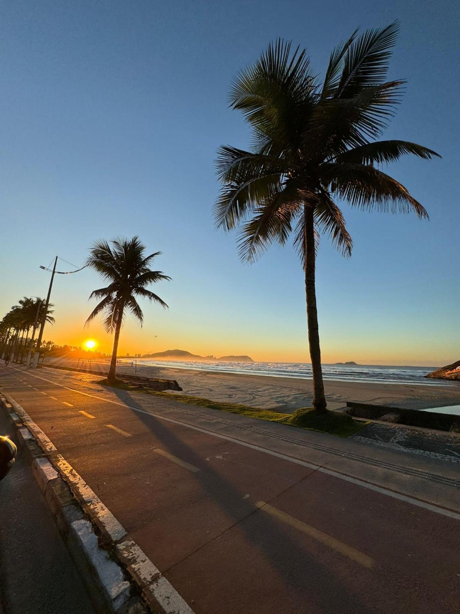 Holiday home Delphin Pe Na Areia Guaruja